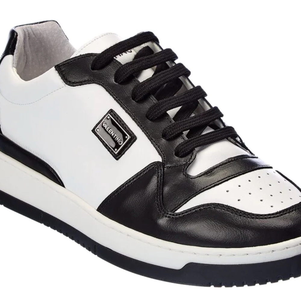 VALENTINO BLACK & WHITE SNEAKERS *NWT